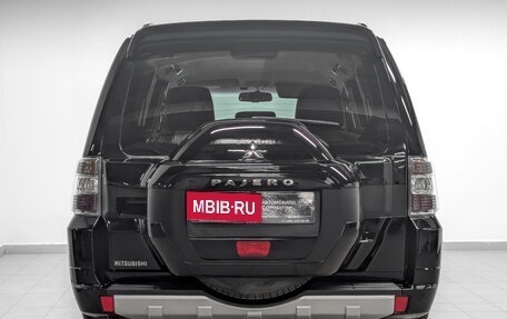 Mitsubishi Pajero IV, 2018 год, 2 990 000 рублей, 6 фотография