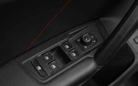 Volkswagen Tiguan II, 2021 год, 3 500 000 рублей, 17 фотография