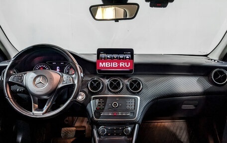 Mercedes-Benz GLA, 2019 год, 2 585 000 рублей, 14 фотография