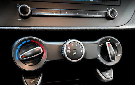 KIA Rio IV, 2021 год, 940 000 рублей, 24 фотография