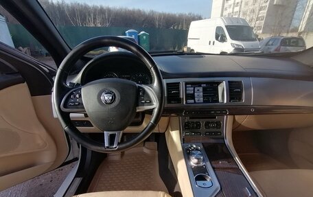 Jaguar XF I рестайлинг, 2015 год, 1 275 000 рублей, 11 фотография