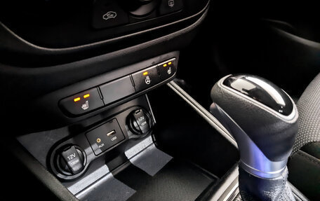 Hyundai Solaris II рестайлинг, 2019 год, 1 450 000 рублей, 25 фотография