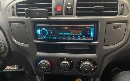 Hyundai Matrix I рестайлинг, 2004 год, 160 000 рублей, 11 фотография