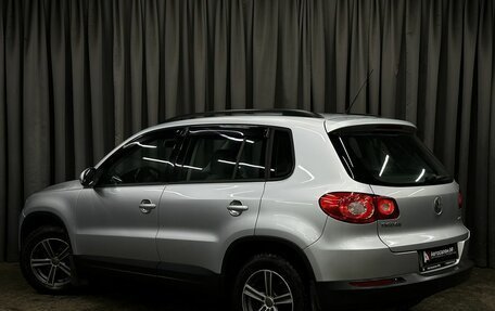 Volkswagen Tiguan I, 2011 год, 799 777 рублей, 4 фотография
