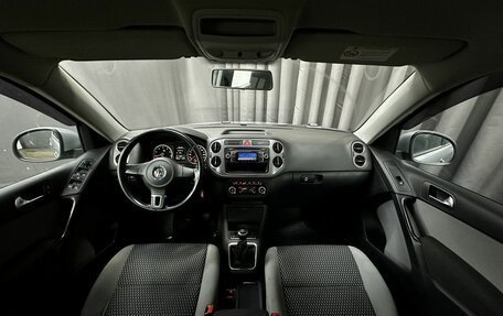 Volkswagen Tiguan I, 2011 год, 799 777 рублей, 6 фотография