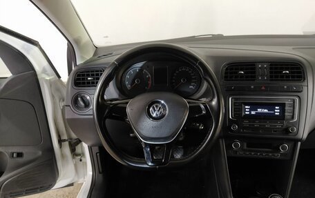 Volkswagen Polo VI (EU Market), 2017 год, 919 000 рублей, 13 фотография