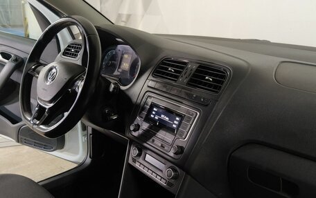 Volkswagen Polo VI (EU Market), 2017 год, 919 000 рублей, 8 фотография