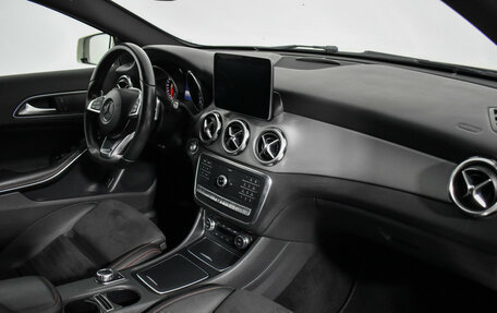 Mercedes-Benz GLA, 2017 год, 2 349 000 рублей, 15 фотография