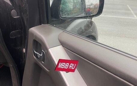 Nissan Pathfinder, 2005 год, 770 000 рублей, 13 фотография