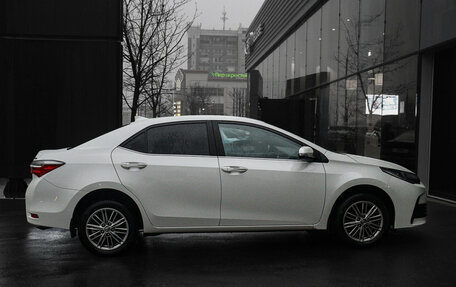 Toyota Corolla, 2018 год, 1 897 000 рублей, 4 фотография