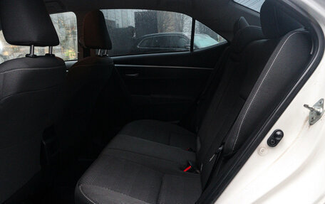 Toyota Corolla, 2018 год, 1 897 000 рублей, 10 фотография