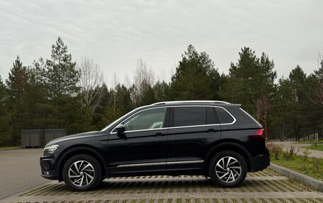 Volkswagen Tiguan II, 2018 год, 2 550 000 рублей, 3 фотография