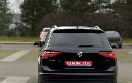 Volkswagen Tiguan II, 2018 год, 2 550 000 рублей, 8 фотография