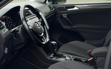 Volkswagen Tiguan II, 2018 год, 2 550 000 рублей, 14 фотография