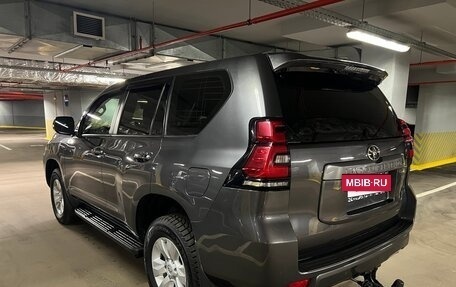 Toyota Land Cruiser Prado 150 рестайлинг 2, 2020 год, 4 900 000 рублей, 4 фотография