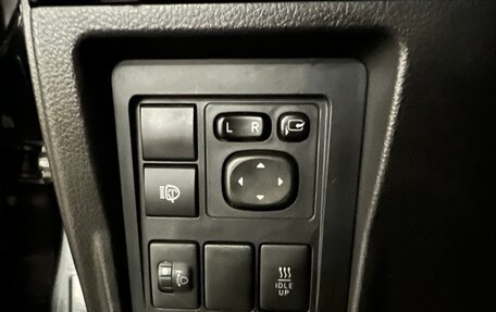 Toyota Land Cruiser Prado 150 рестайлинг 2, 2020 год, 4 900 000 рублей, 12 фотография