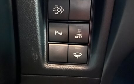 Toyota Land Cruiser Prado 150 рестайлинг 2, 2020 год, 4 900 000 рублей, 15 фотография