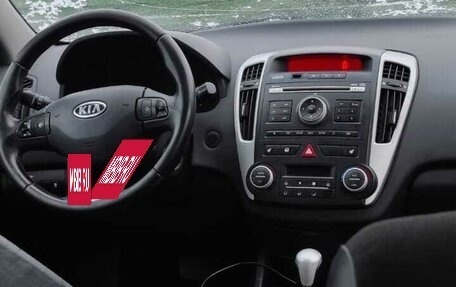 KIA cee'd I рестайлинг, 2010 год, 800 000 рублей, 11 фотография