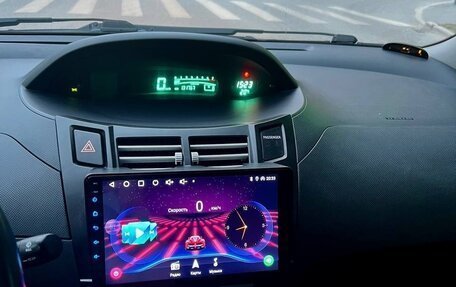 Toyota Yaris III рестайлинг, 2007 год, 770 000 рублей, 9 фотография