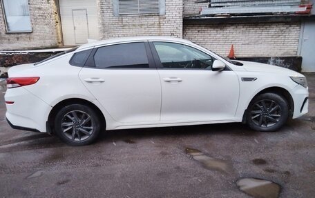 KIA Optima IV, 2018 год, 1 050 000 рублей, 6 фотография