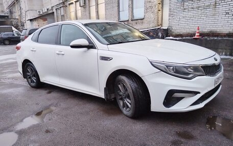 KIA Optima IV, 2018 год, 1 050 000 рублей, 8 фотография