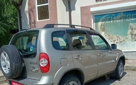 Chevrolet Niva I рестайлинг, 2013 год, 540 000 рублей, 4 фотография