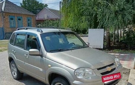 Chevrolet Niva I рестайлинг, 2013 год, 540 000 рублей, 3 фотография