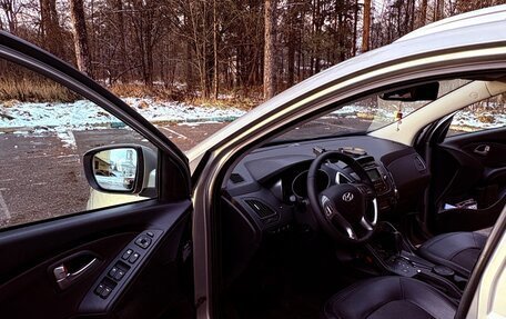 Hyundai ix35 I рестайлинг, 2010 год, 1 200 000 рублей, 10 фотография