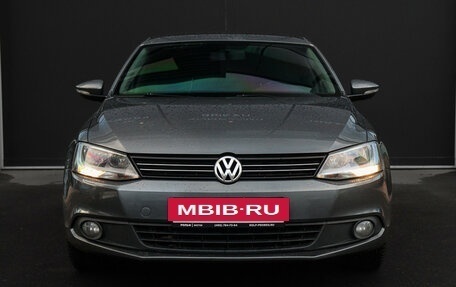 Volkswagen Jetta VI, 2012 год, 1 025 000 рублей, 2 фотография