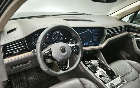 Volkswagen Touareg III, 2020 год, 5 200 000 рублей, 7 фотография