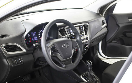 Hyundai Solaris II рестайлинг, 2019 год, 928 000 рублей, 9 фотография