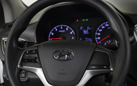 Hyundai Solaris II рестайлинг, 2019 год, 928 000 рублей, 15 фотография