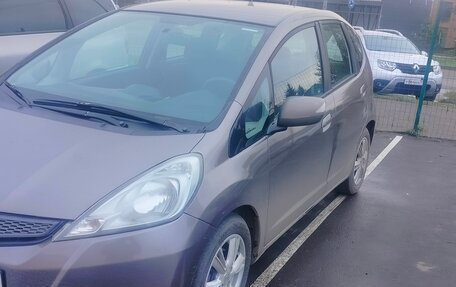 Honda Jazz II рестайлинг, 2011 год, 810 000 рублей, 1 фотография