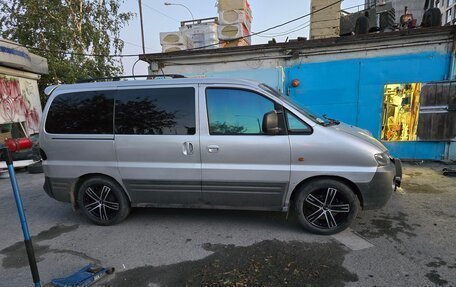 Hyundai Starex I рестайлинг, 2002 год, 650 000 рублей, 4 фотография