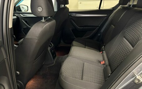 Skoda Octavia, 2017 год, 1 599 000 рублей, 8 фотография