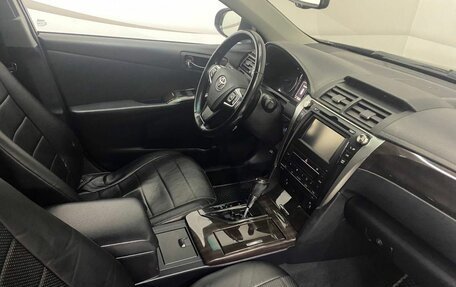 Toyota Camry, 2015 год, 1 717 000 рублей, 13 фотография