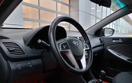 Hyundai Solaris II рестайлинг, 2011 год, 599 000 рублей, 5 фотография