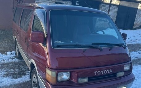 Toyota HiAce H100, 1991 год, 550 000 рублей, 2 фотография