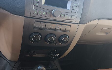 ЛуАЗ Patriot, 2013 год, 700 000 рублей, 12 фотография