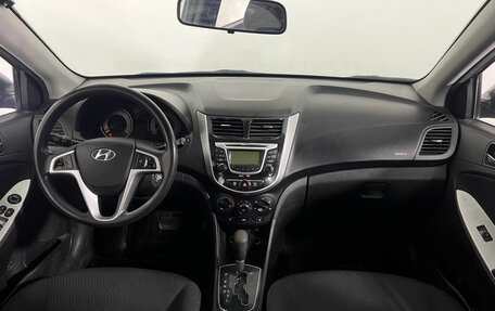 Hyundai Solaris II рестайлинг, 2011 год, 819 000 рублей, 10 фотография