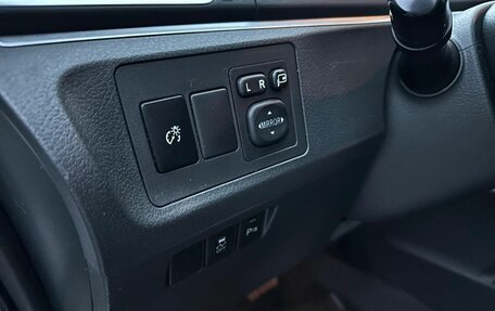 Toyota Verso I, 2013 год, 1 370 000 рублей, 16 фотография