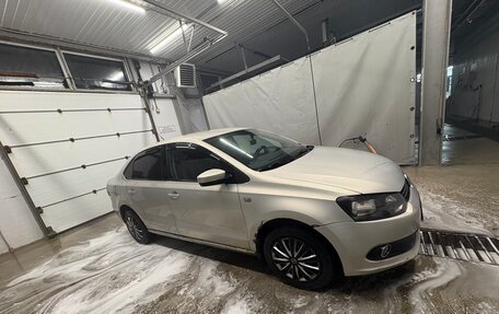 Volkswagen Polo VI (EU Market), 2011 год, 540 000 рублей, 3 фотография