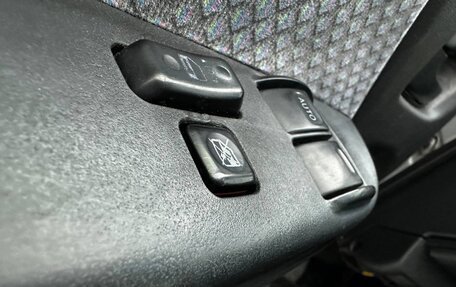 Toyota HiAce H200, 2012 год, 2 100 000 рублей, 12 фотография