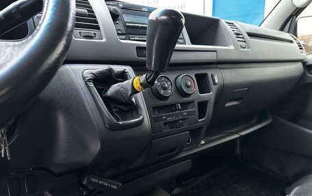 Toyota HiAce H200, 2012 год, 2 100 000 рублей, 14 фотография
