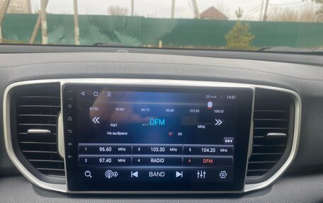 KIA Sportage IV рестайлинг, 2018 год, 2 320 000 рублей, 17 фотография