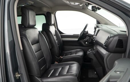 Opel Zafira Life I, 2020 год, 2 489 986 рублей, 9 фотография