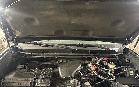 Toyota Land Cruiser Prado 150 рестайлинг 2, 2012 год, 2 190 000 рублей, 10 фотография