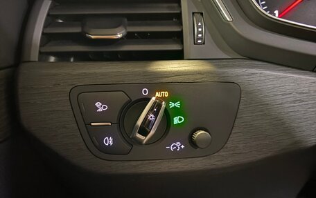 Audi A4, 2017 год, 2 800 000 рублей, 17 фотография