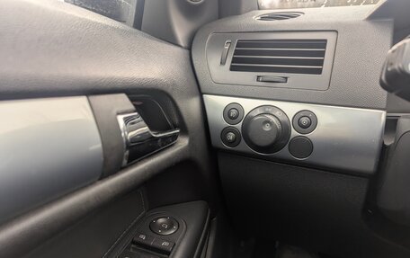 Opel Astra H, 2008 год, 600 000 рублей, 30 фотография