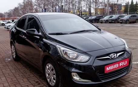 Hyundai Solaris II рестайлинг, 2011 год, 687 000 рублей, 3 фотография
